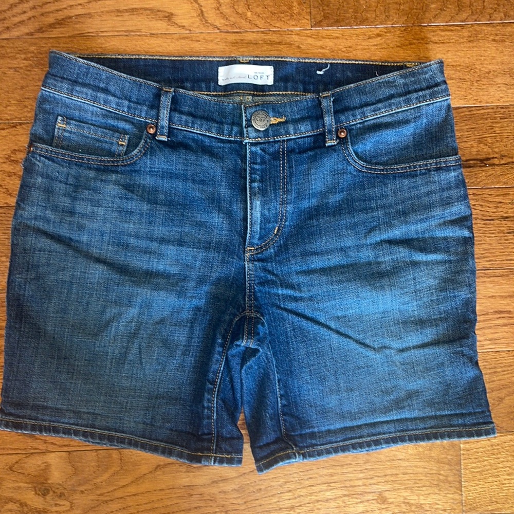 Ann Taylor Loft jean shorts size 26/ 2
